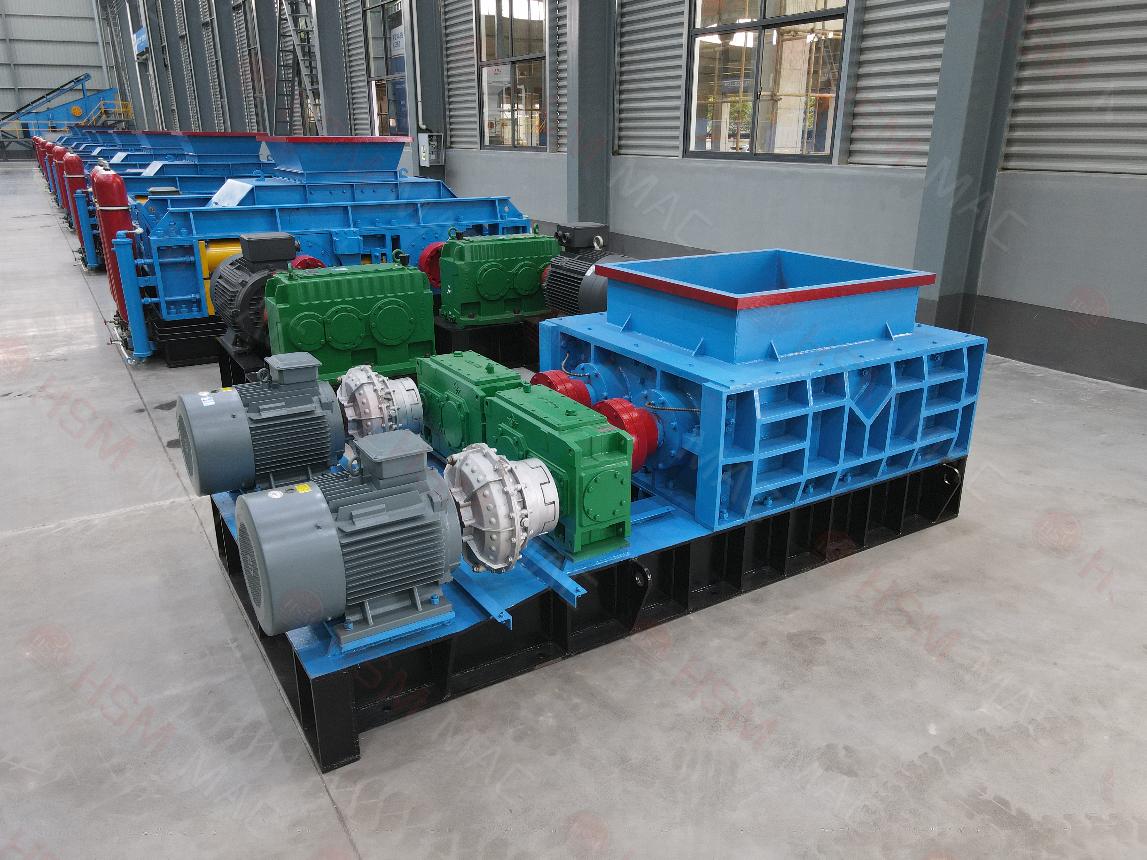 強(qiáng)力分級(jí)破碎機(jī)