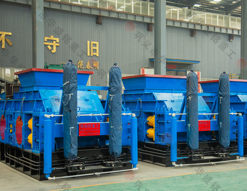 磚廠(chǎng)對(duì)輥破碎機(jī)