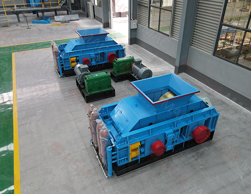 葉臘石制砂機(jī)